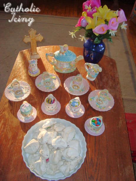 Easter story cookies in a teacup 