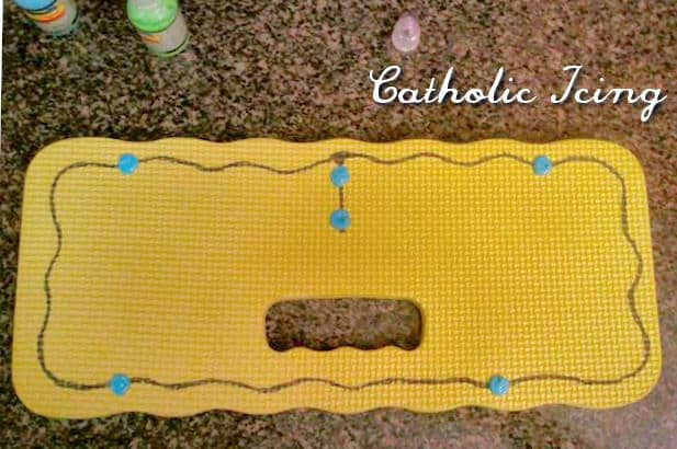 how to decorate a kneeler